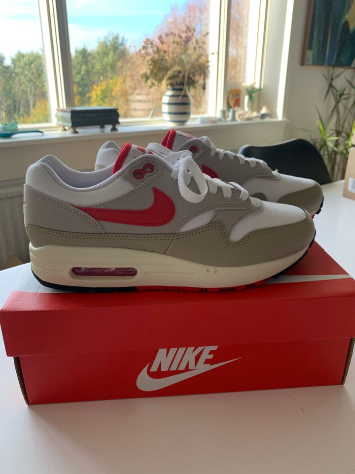 Sneakers, str. 39, Nike air max 1