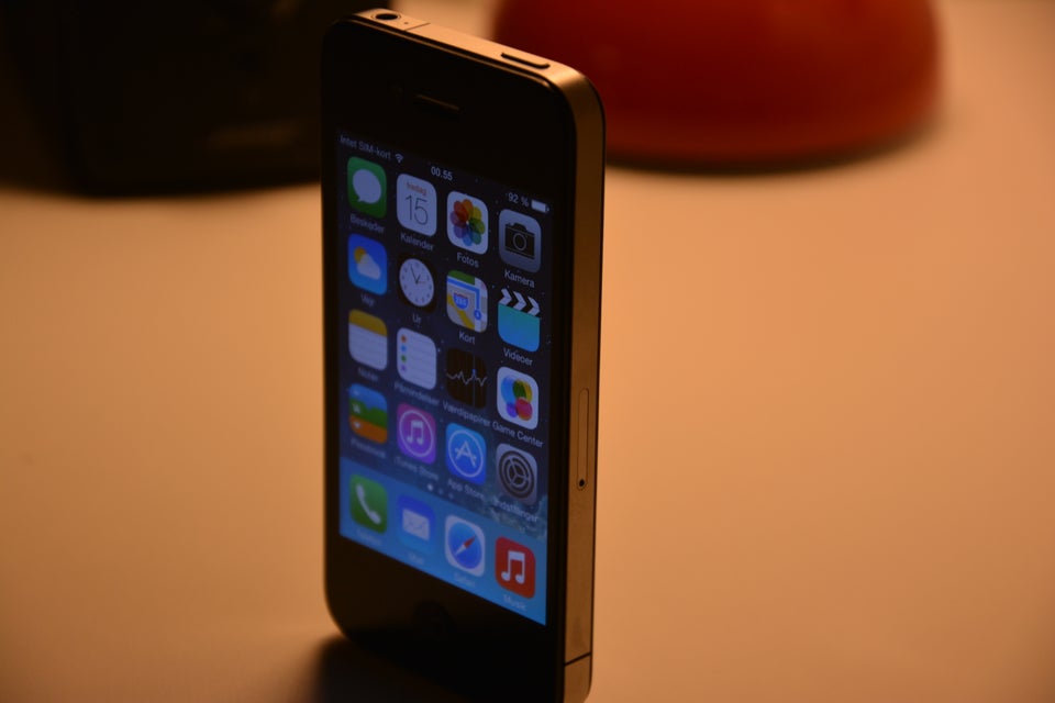 iPhone 4, 16 GB, sort