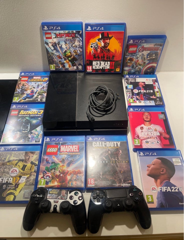 Playstation 4, Playstation 4 med 11