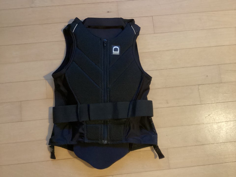 Ridevest, Equipage, str. Junior L