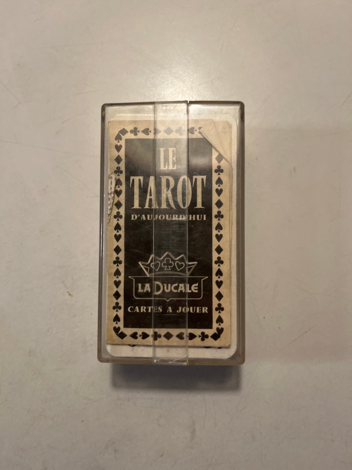 Le Tarot, kortspil