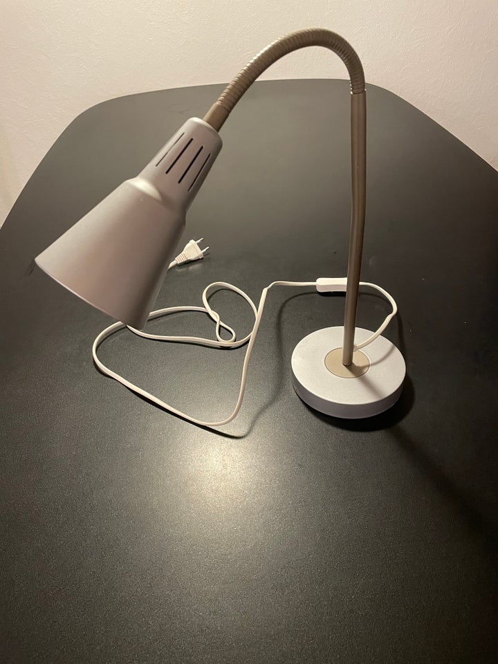 Skrivebordslampe, Ikea