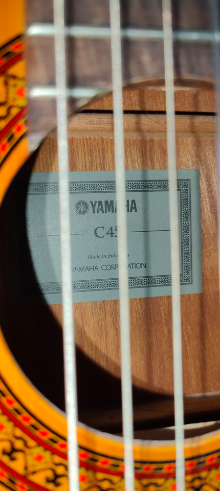 Akustisk guitar, Yamaha C45