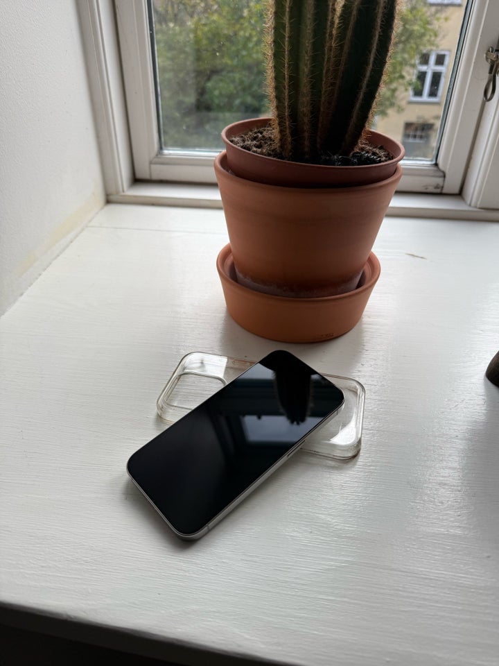 iPhone 15 Pro, 128 GB, hvid