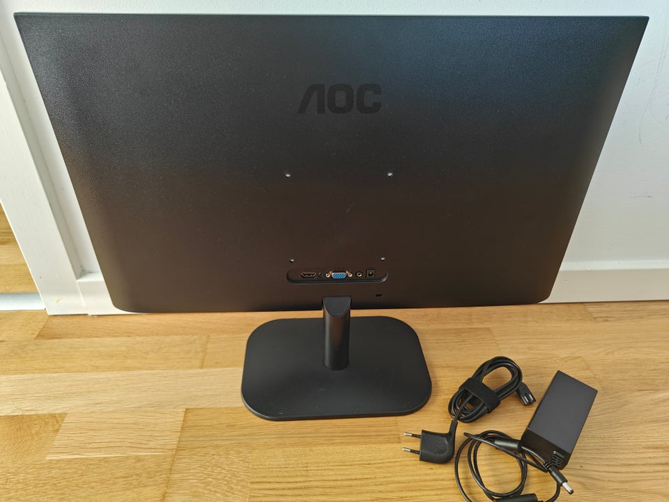 24" AOC 24B2 FHD LED skærm,