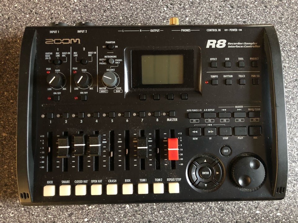 Sampler, Zoom R8 Recorder Sampler