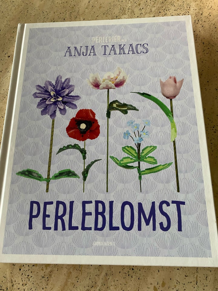 Perleblomst, Anja Takacs, emne: