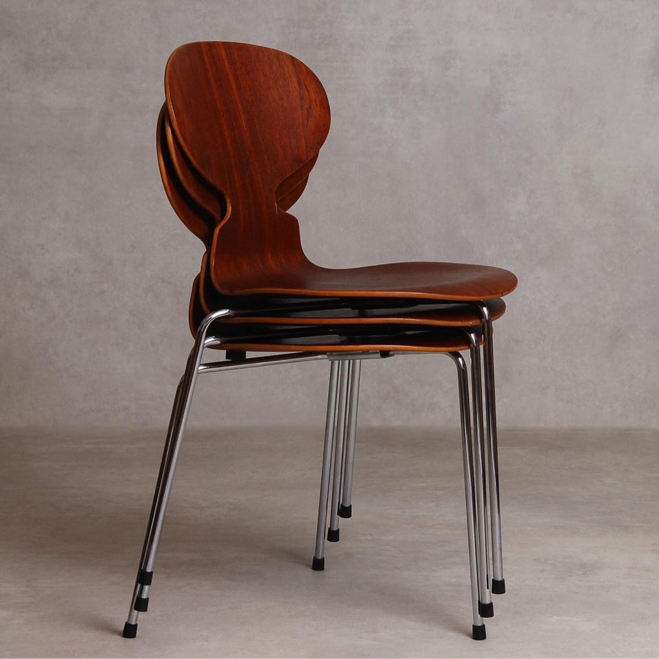 Arne Jacobsen, 3100 - Myren