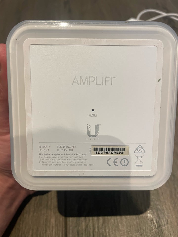 Router, AMPLIFI, Perfekt