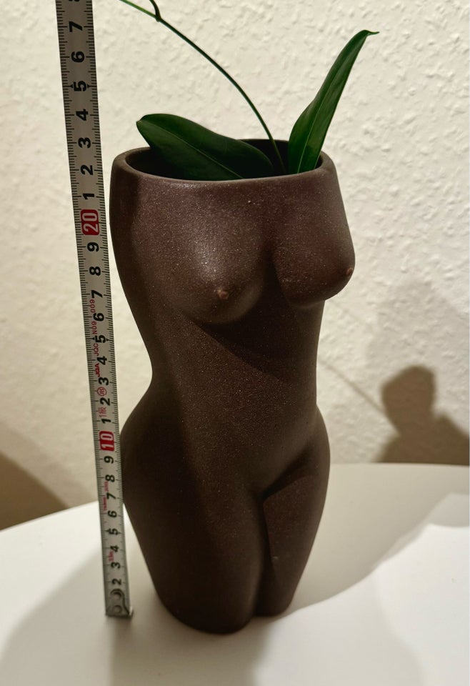 Vase, Body vase fra DOIY , DOIY