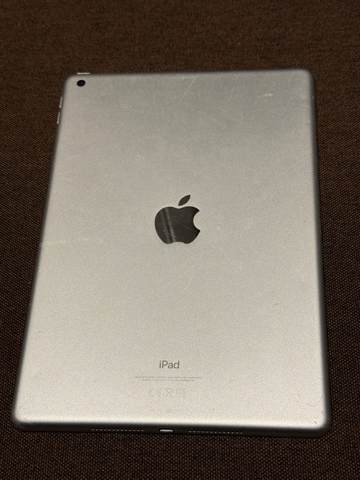 iPad 9, 64 GB, sort