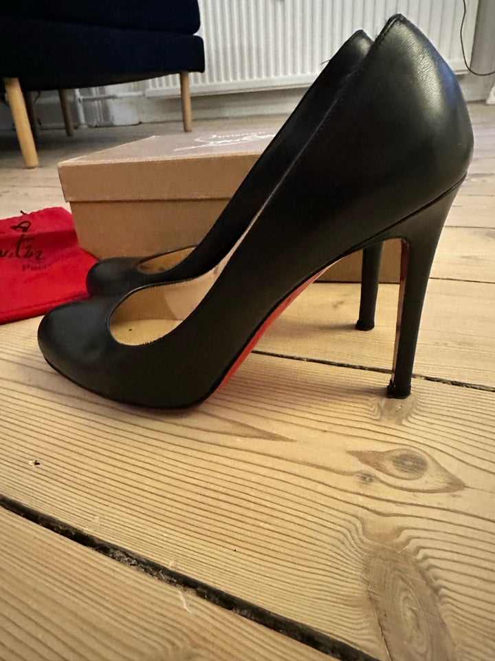 Pumps str 38 Louboutin