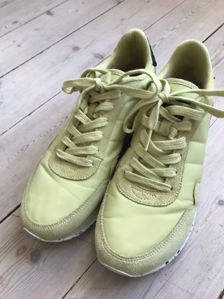 Sneakers, str. 39, Wooden