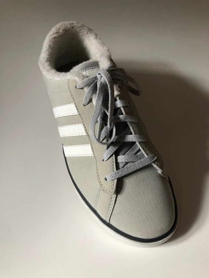 Sneakers, Adidas Neo Label, str.