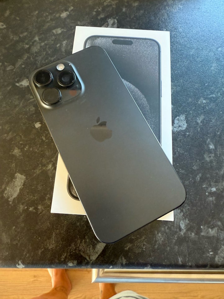 iPhone 15 Pro Max, 256 GB, sort