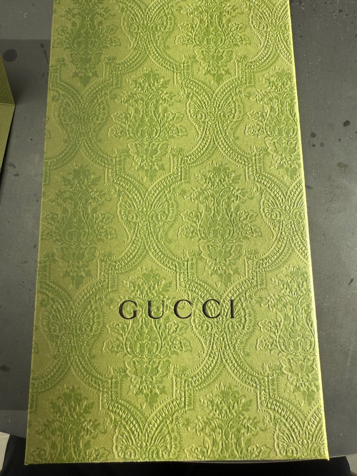 Vanter, Fingerløse vanter, Gucci