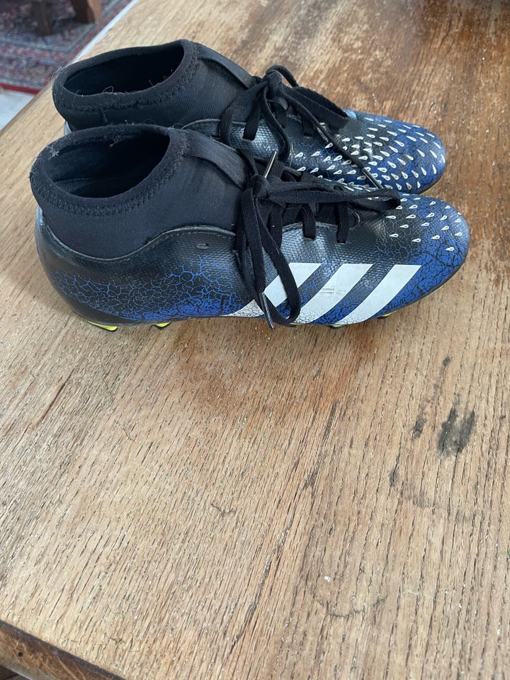 Fodboldsko Adidas predator str