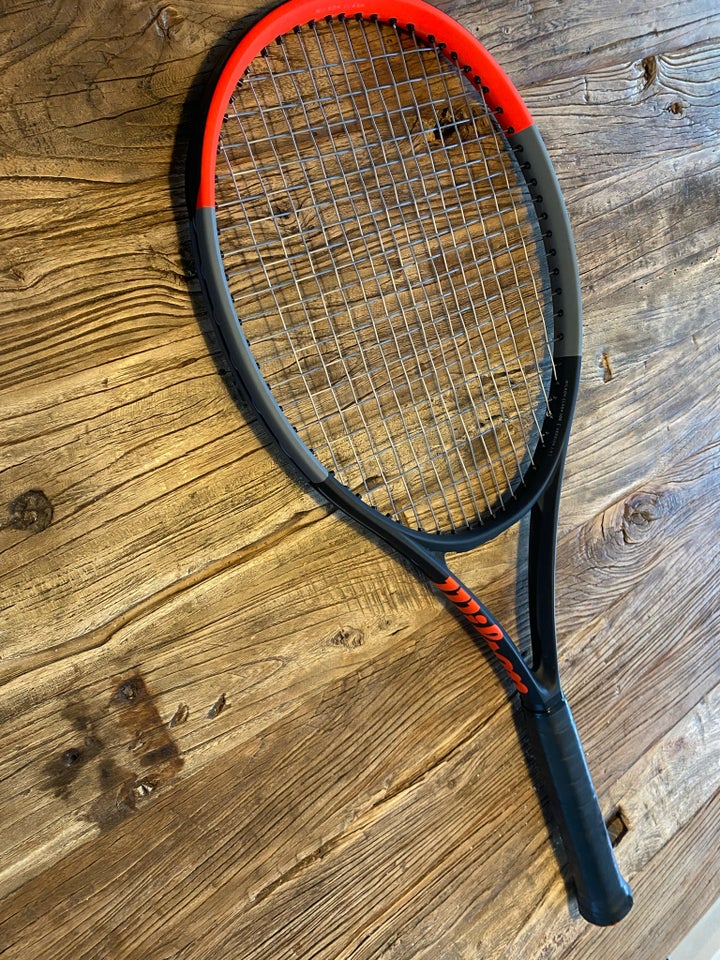 Tennisketsjer Wilson Clash 100 v1