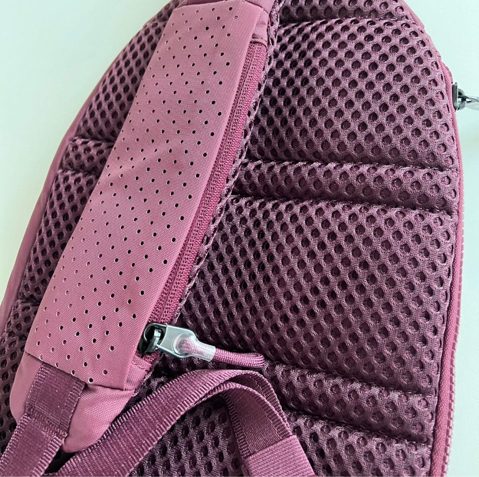 Crossbody, Nike