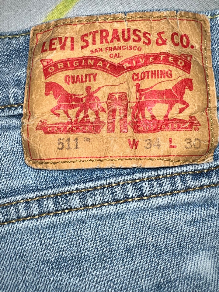 Jeans Levis 511 str 30