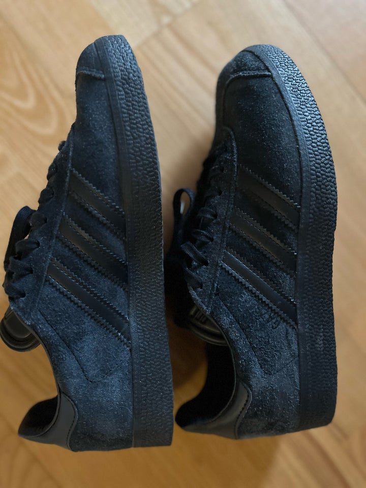 Sneakers, str. 39, Adidas