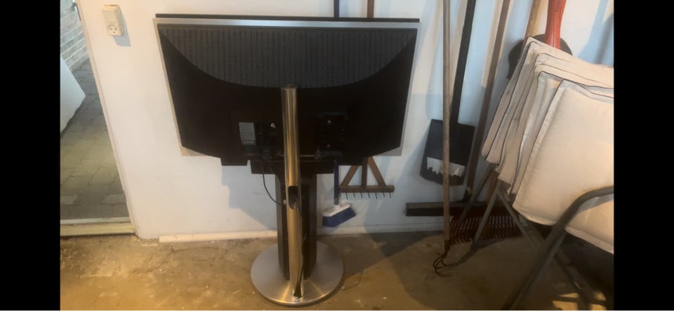 Bang  Olufsen, 32"