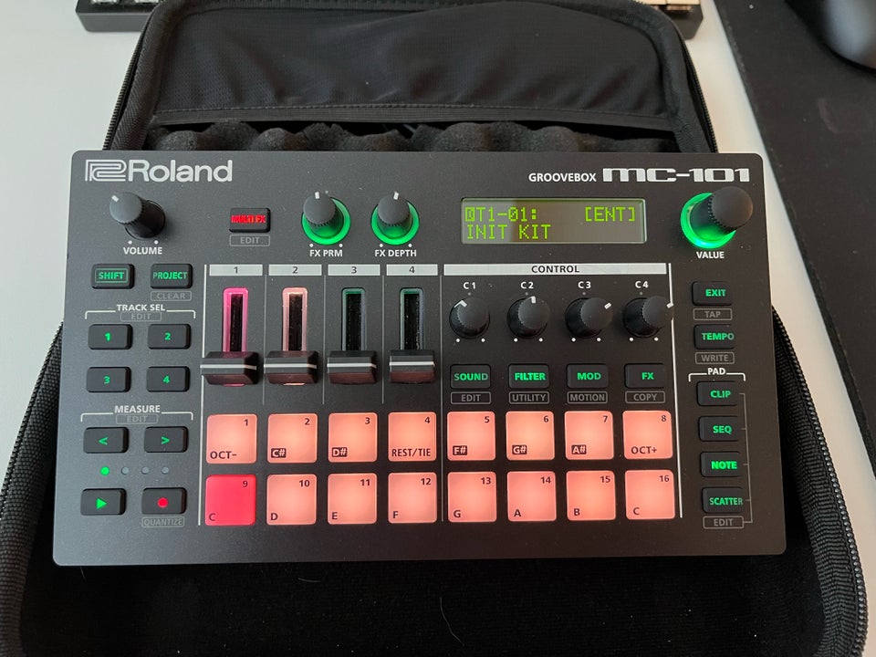 Groovebox, Roland MC-101