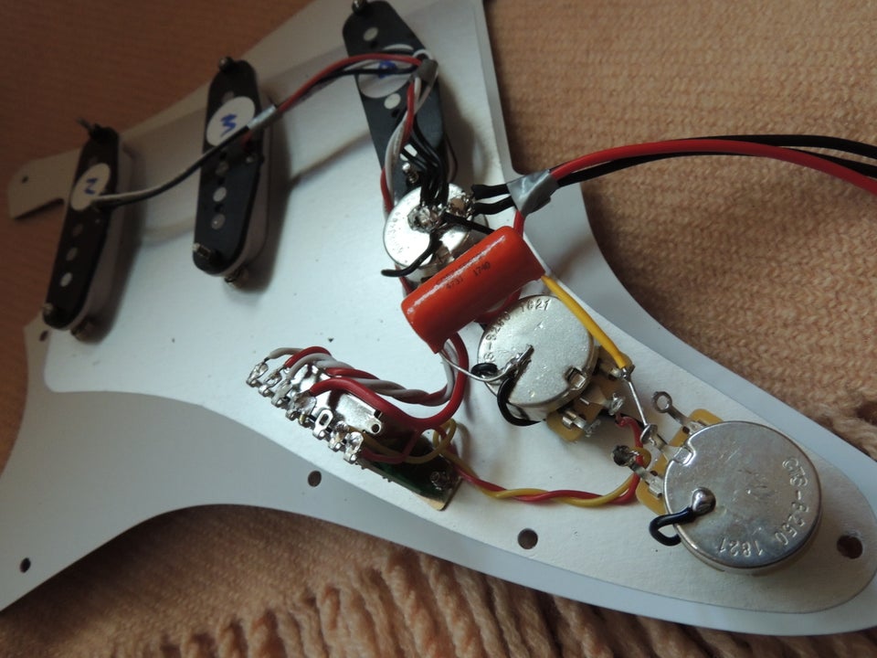 Elguitar, andet mærke Fender Strat