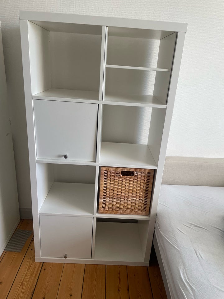 Reol, IKEA, b: 147 d: 40 h: 77