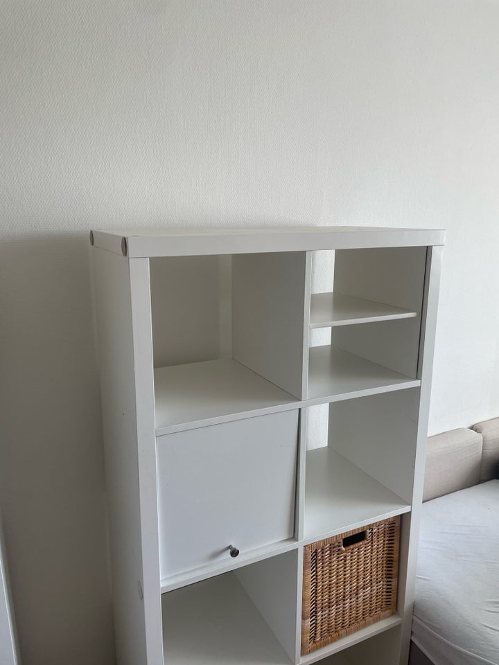 Reol, IKEA, b: 147 d: 40 h: 77