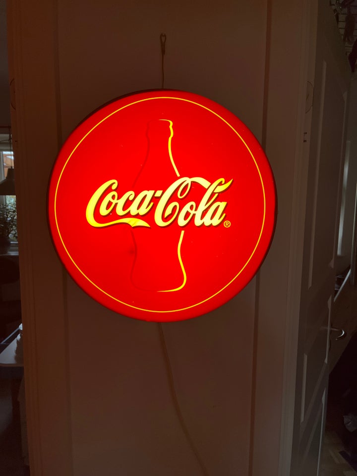 Coca Cola, Lys reklame