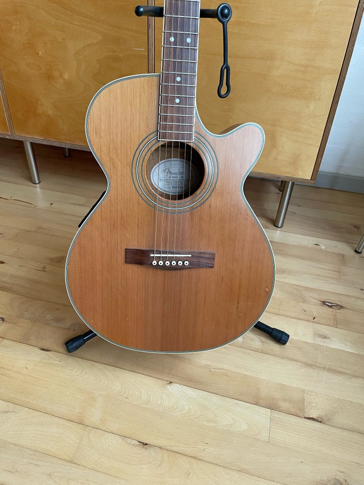 Western, Fender JG26SCE