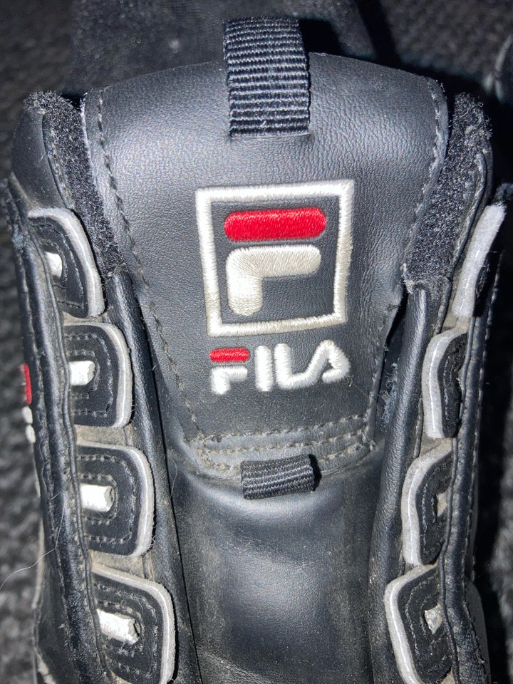 Sneakers str 37 Fila