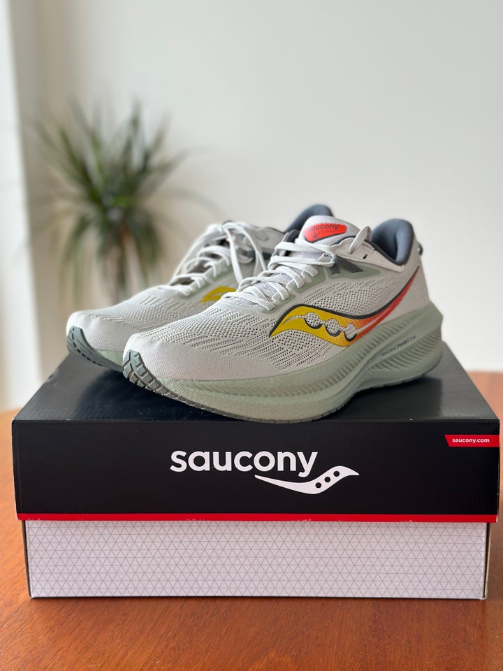 Saucony Triumph 21