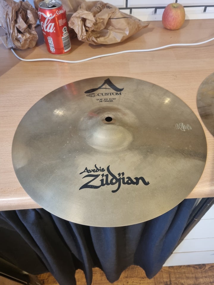 Bækken, Zildjian a custom 14 hat