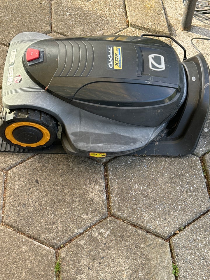 Robotplæneklipper, Cub cadet