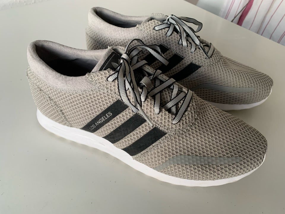 Sneakers, Adidas, str. 45