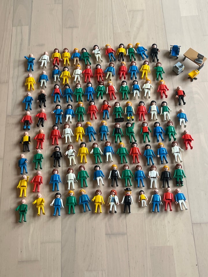 Playmobil, OVER 100 PLAYMOBIL MÆND