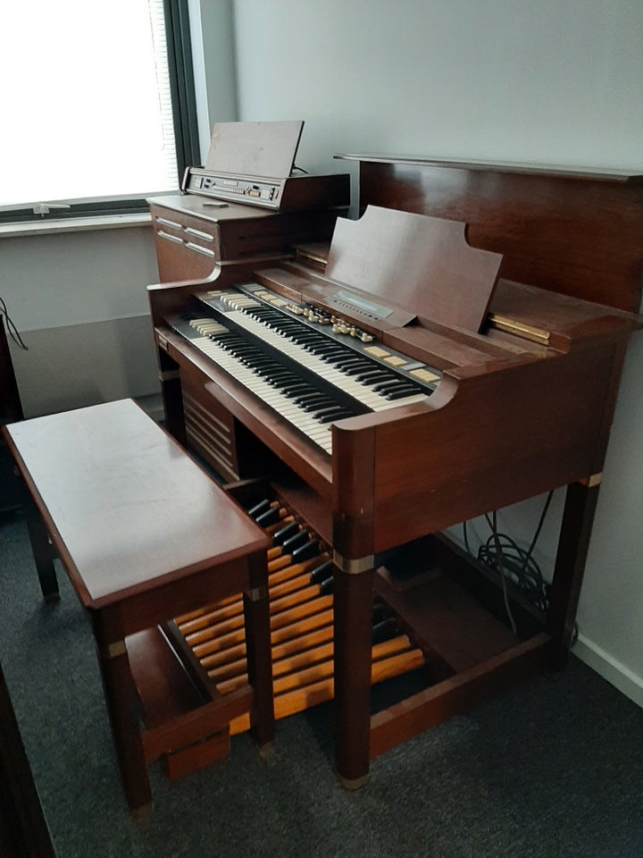 Hammondorgel, Hammond Super B