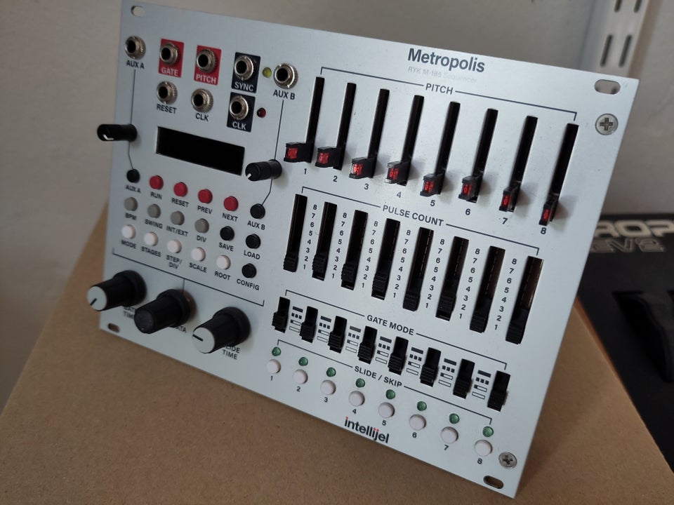 Eurorack, Intellijel Metropolis