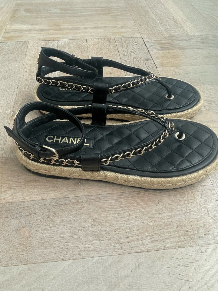 Sandaler str 39 Chanel