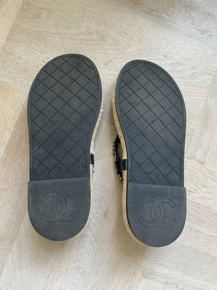 Sandaler str 39 Chanel