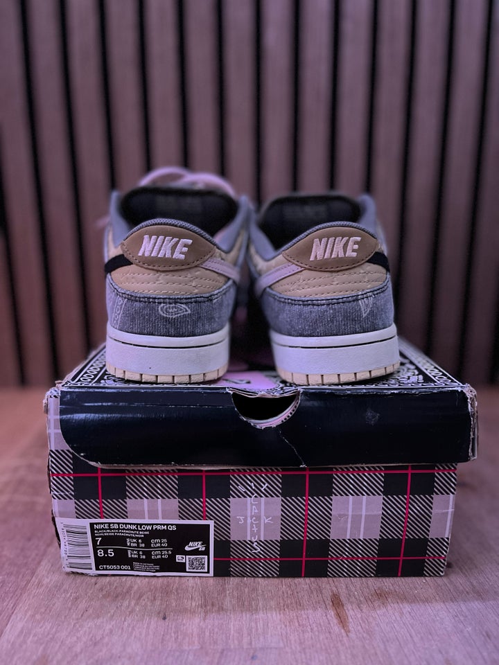 Fritidssko, str. 40, Nike sb dunk