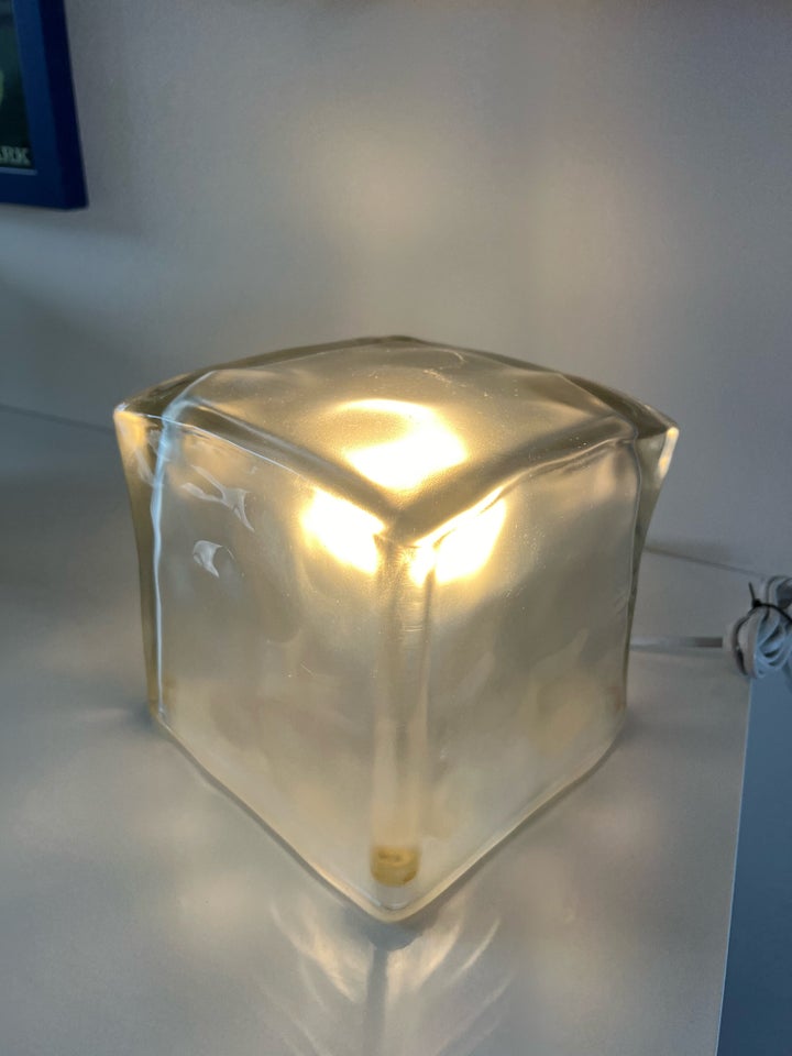 Lampe, Ikea Icecube bordlampe