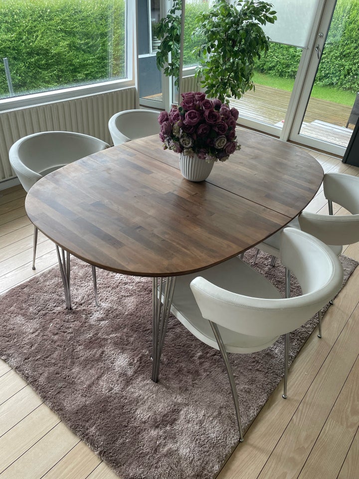 Spisebord m/stole Valnød Ilva