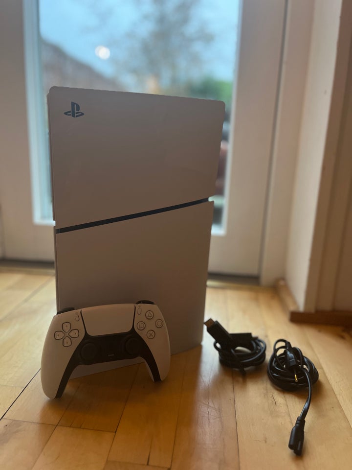 Playstation 5, Playstation 5 Slim,