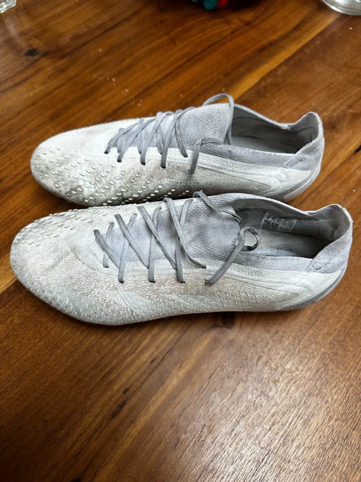 Fodboldstøvler, Adidas Predator