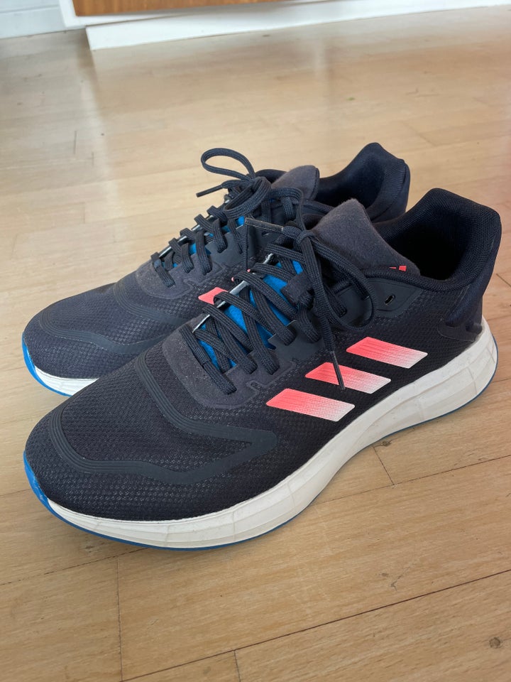 Sneakers Adidas str 42