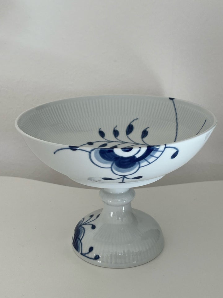 Porcelæn, Skål på fod, Royal