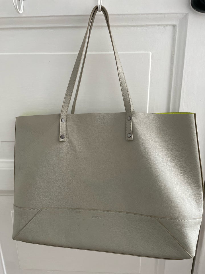 Shopper, Day Birger et Mikkelsen,